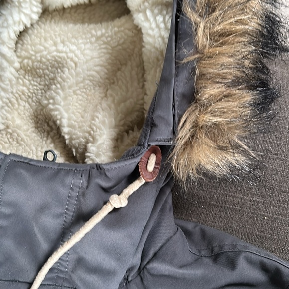 Abercrombie & Fitch Water Resistant Down Coat Size Small Two Way Zipper - Picture 3 of 7